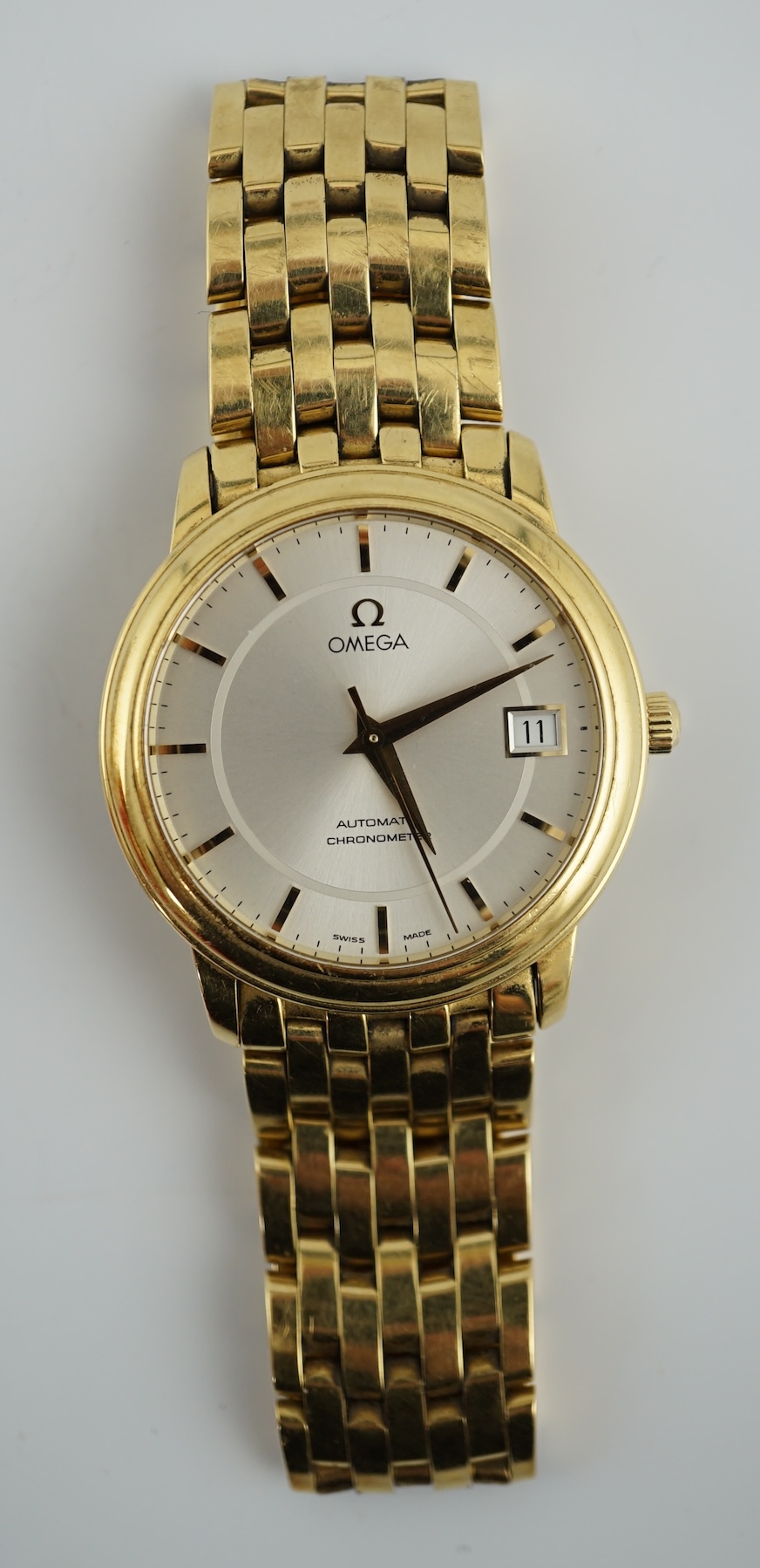 A gentleman's early 2000's 18ct gold Omega Automatic Chronometer wrist watch